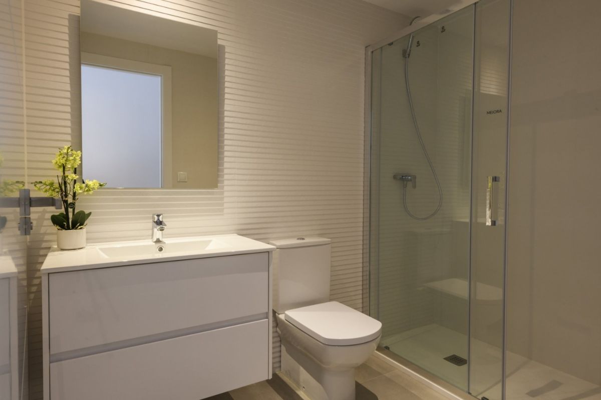 Luxury beachfront apartments for sale in Costa Blanca Spain, close to famous beaches.