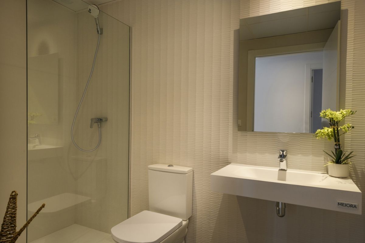Luxury beachfront apartments for sale in Costa Blanca Spain, close to famous beaches.