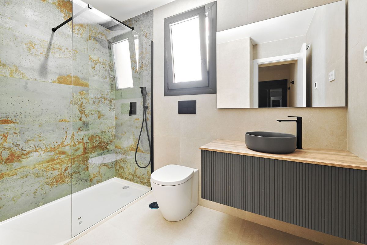 Modern apartments in Costa Blanca for sale near the Mediterranean coast in Spain.