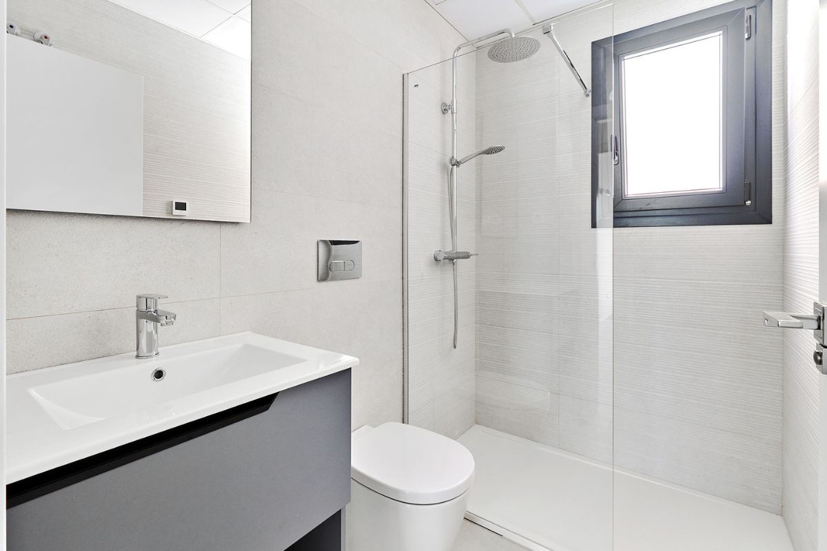 Modern apartments in Costa Blanca for sale near the Mediterranean coast in Spain.