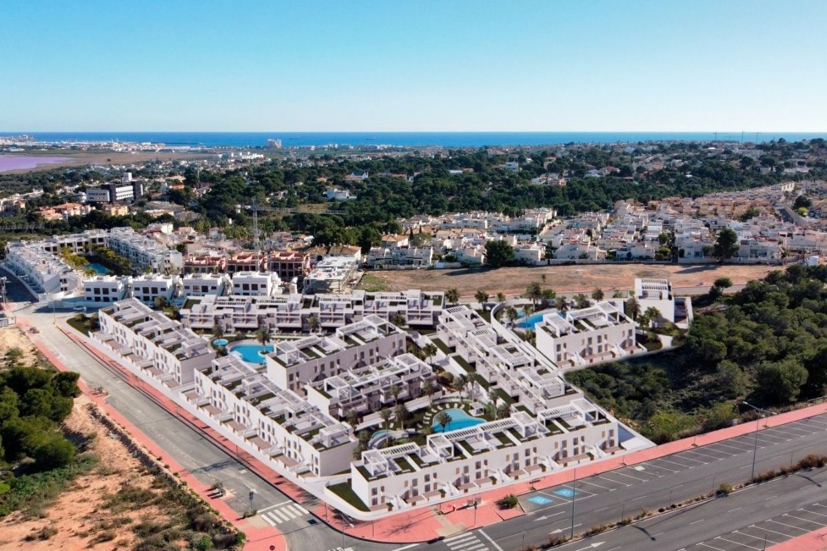 Luxury apartments for sale in Alicante with modern design, spacious interiors, and Mediterranean lifestyle – exterior, interior, and floor plan views