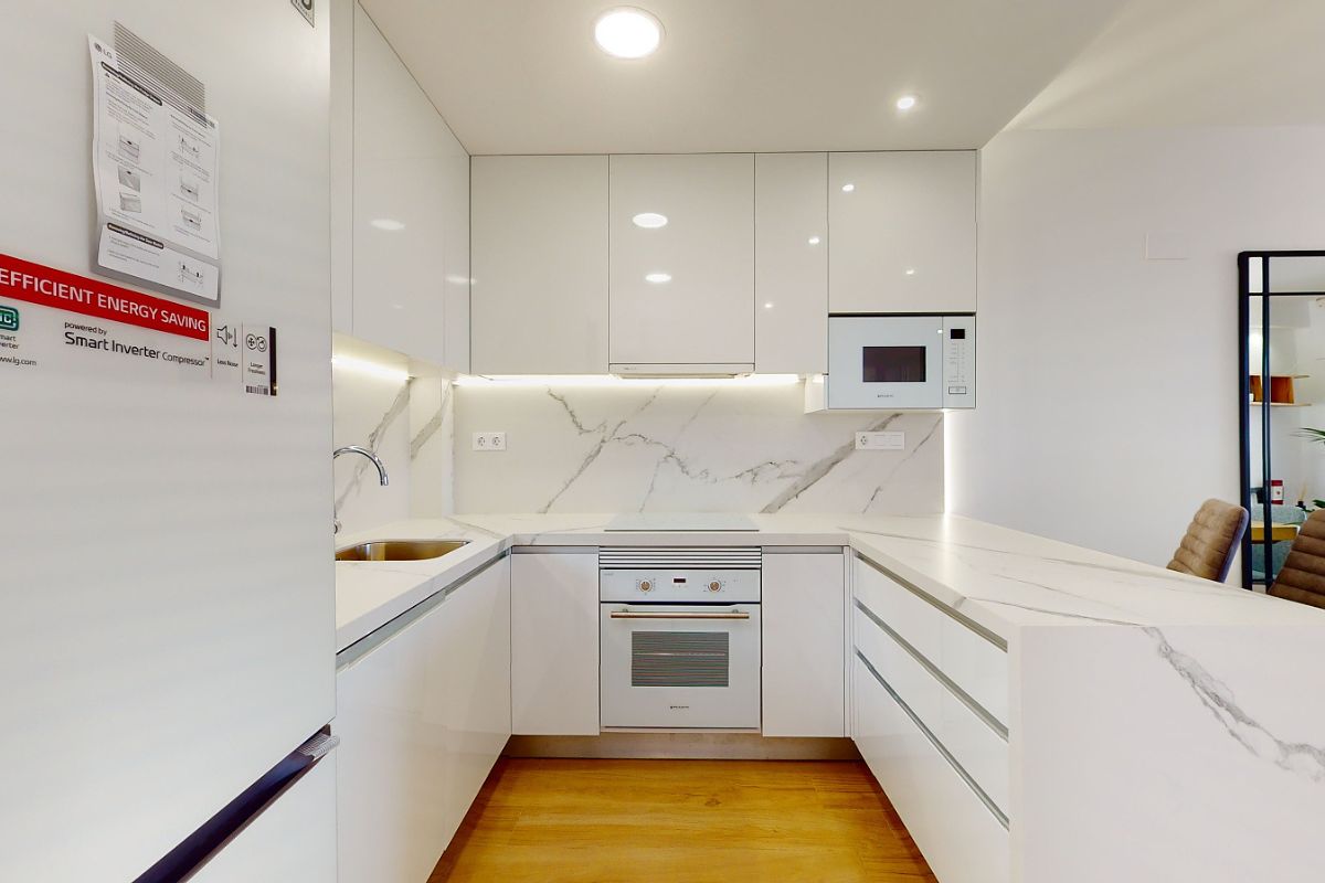 Luxury apartments for sale in Alicante with modern design, spacious interiors, and Mediterranean lifestyle – exterior, interior, and floor plan views