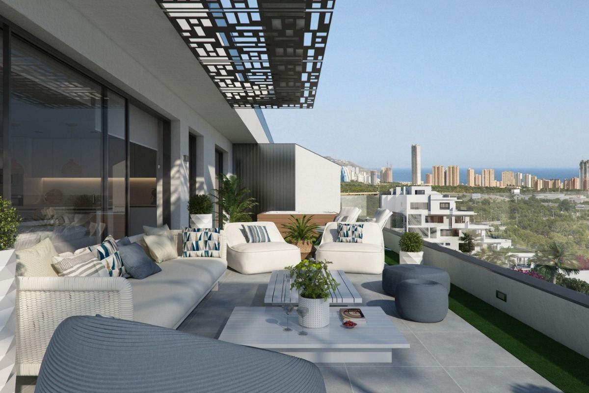 Luxury penthouses for sale in Alicante with private pools, spacious terraces, and panoramic Mediterranean views – interior, exterior, and layout visuals.