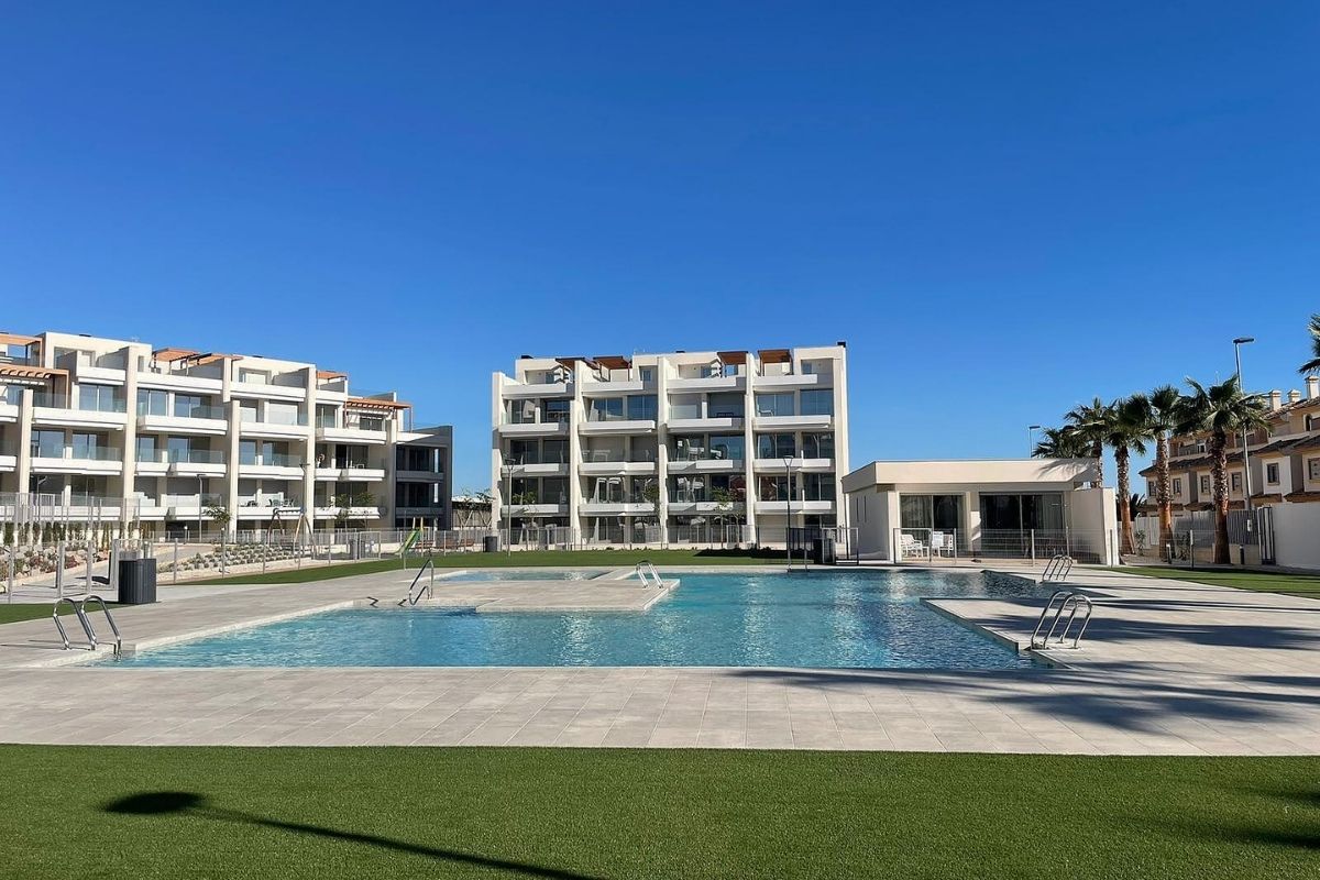 Stylish apartments for sale in Alicante near golf courses and beaches, featuring modern interiors, panoramic balconies, and Mediterranean lifestyle views.