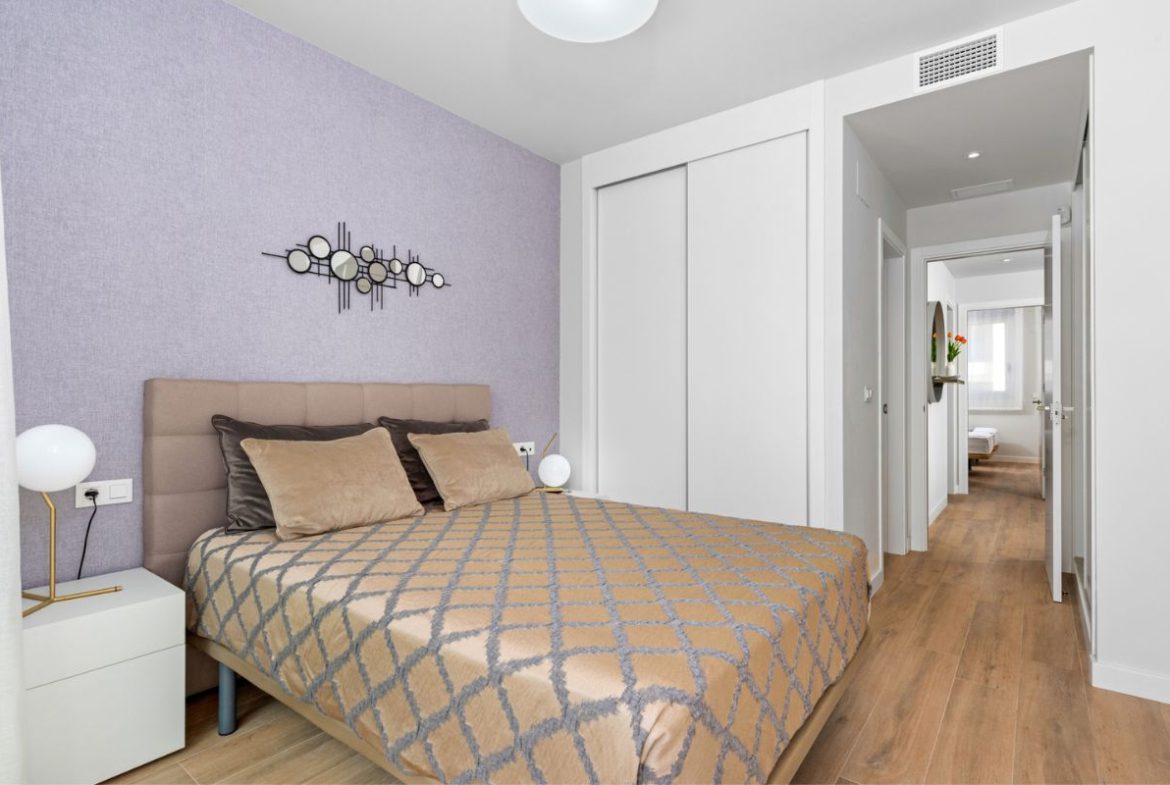 Stylish apartments for sale in Alicante near golf courses and beaches, featuring modern interiors, panoramic balconies, and Mediterranean lifestyle views.