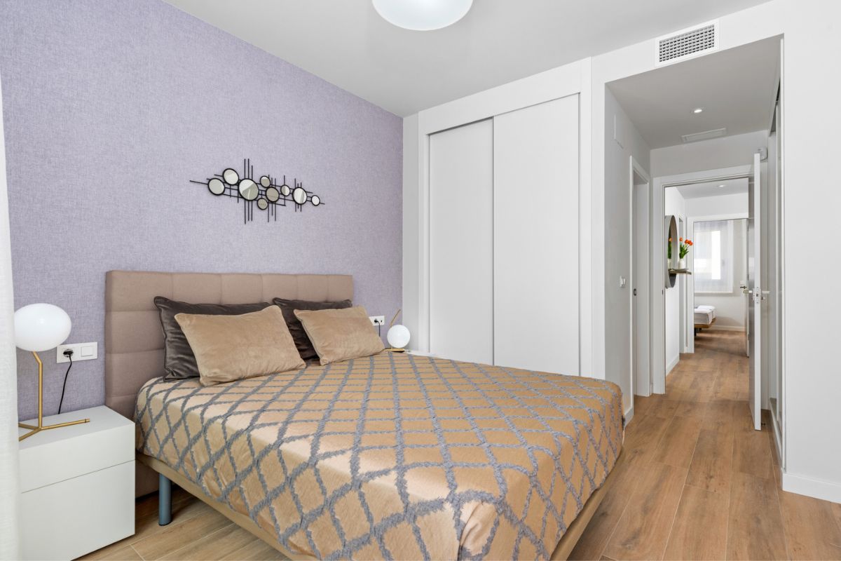 Stylish apartments for sale in Alicante near golf courses and beaches, featuring modern interiors, panoramic balconies, and Mediterranean lifestyle views.